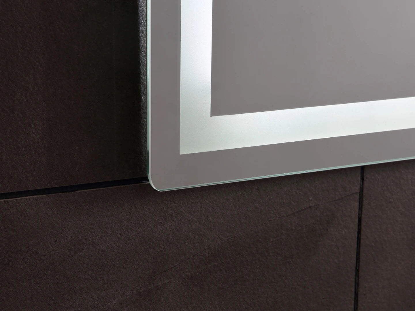 LED Badkamerspiegel - Digitale klok - Dante 80x70cm