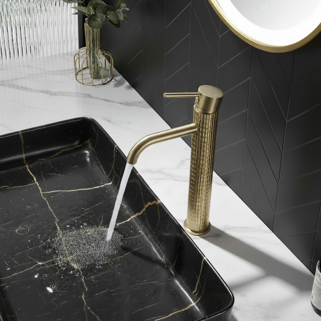 Hoge wastafelkraan Angelica - Brushed gold - 30,5 × 5,5 × 19 cm