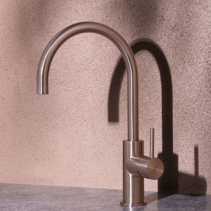 Keukenkraan Capri – Brushed gold